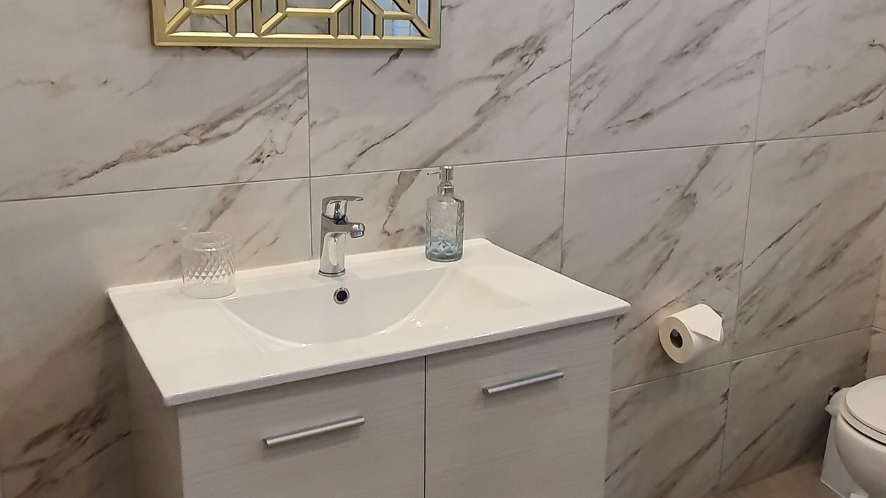 Photo of Bathroom in Petaloudes