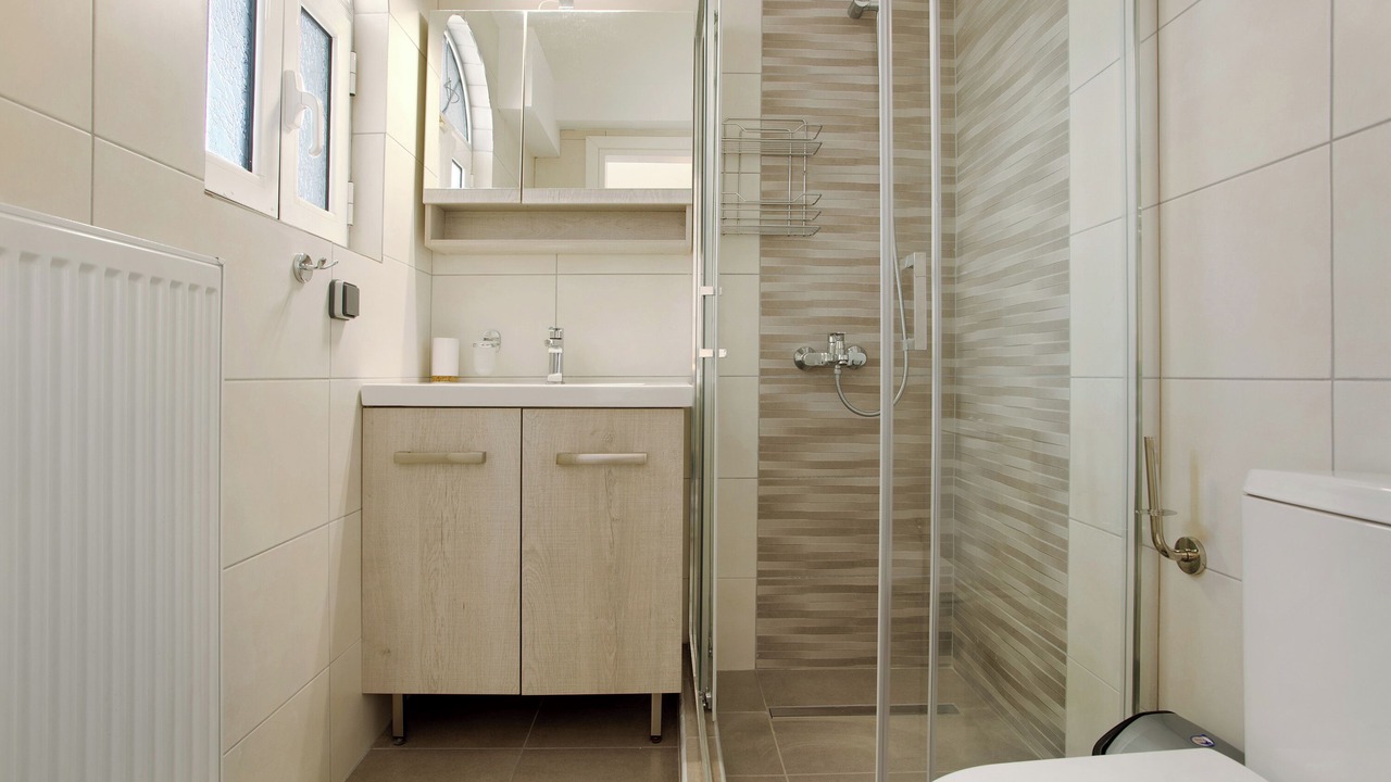 Photo of Bathroom in Alikanas