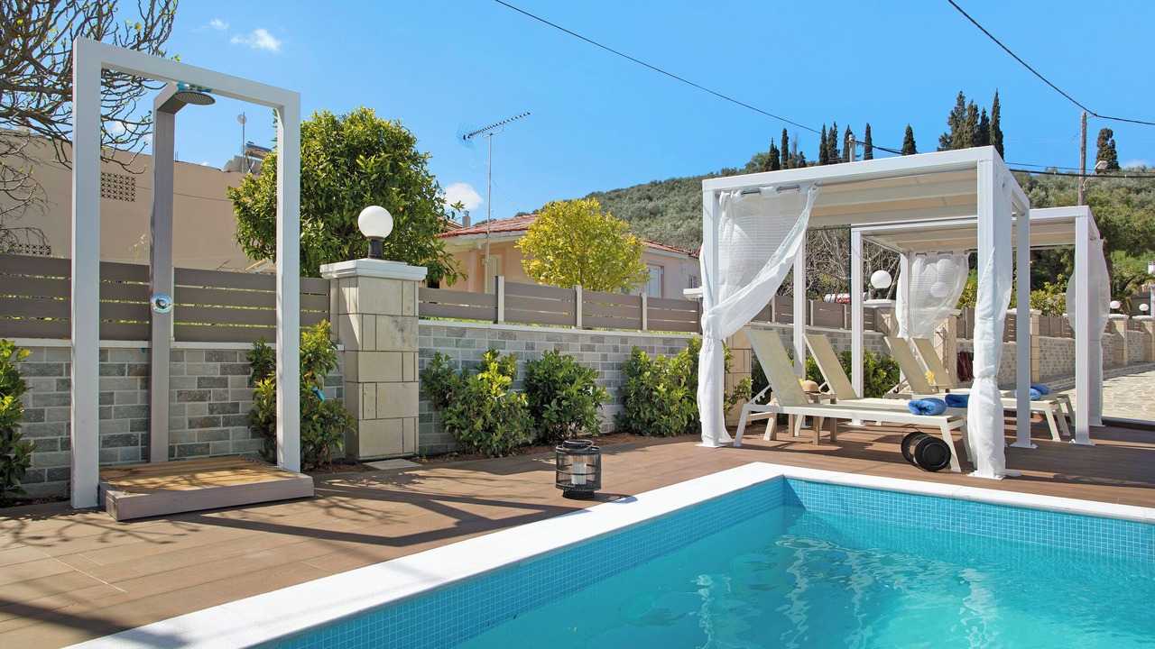 Photo of Outdoor in Alikanas
