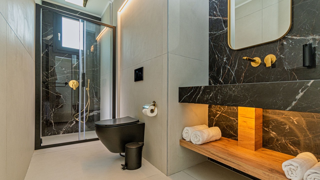 Photo of Bathroom in Rhodes Town