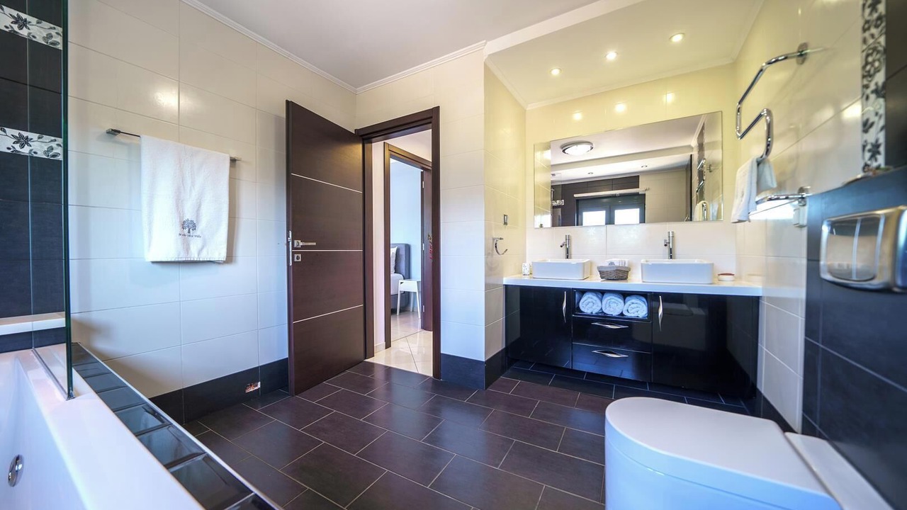 Photo of Bathroom in Agia
