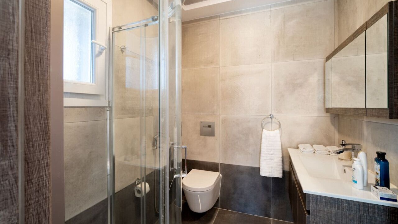 Photo of Bathroom in Psalidi