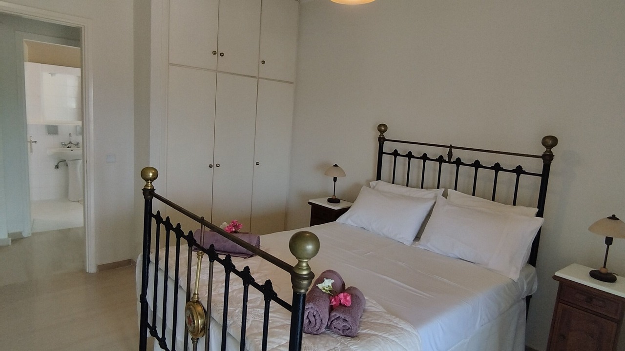Photo of Bedroom in Parelia
