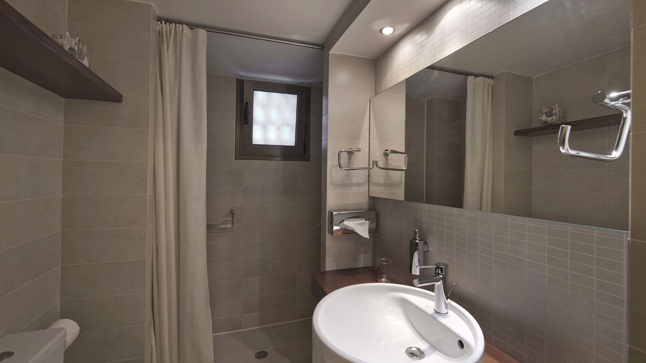 Photo of Bathroom in Vouliagmeni