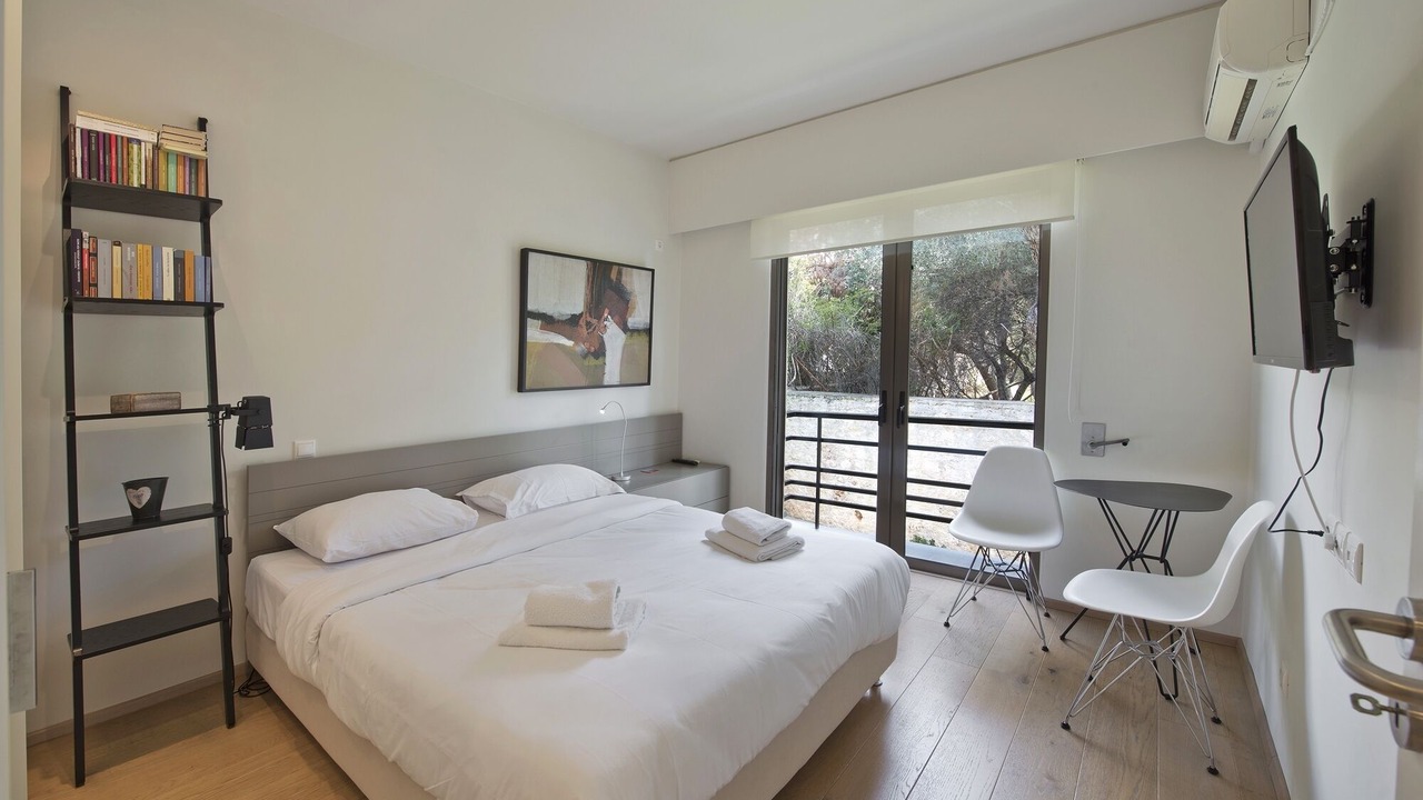 Photo of Bedroom in Vouliagmeni
