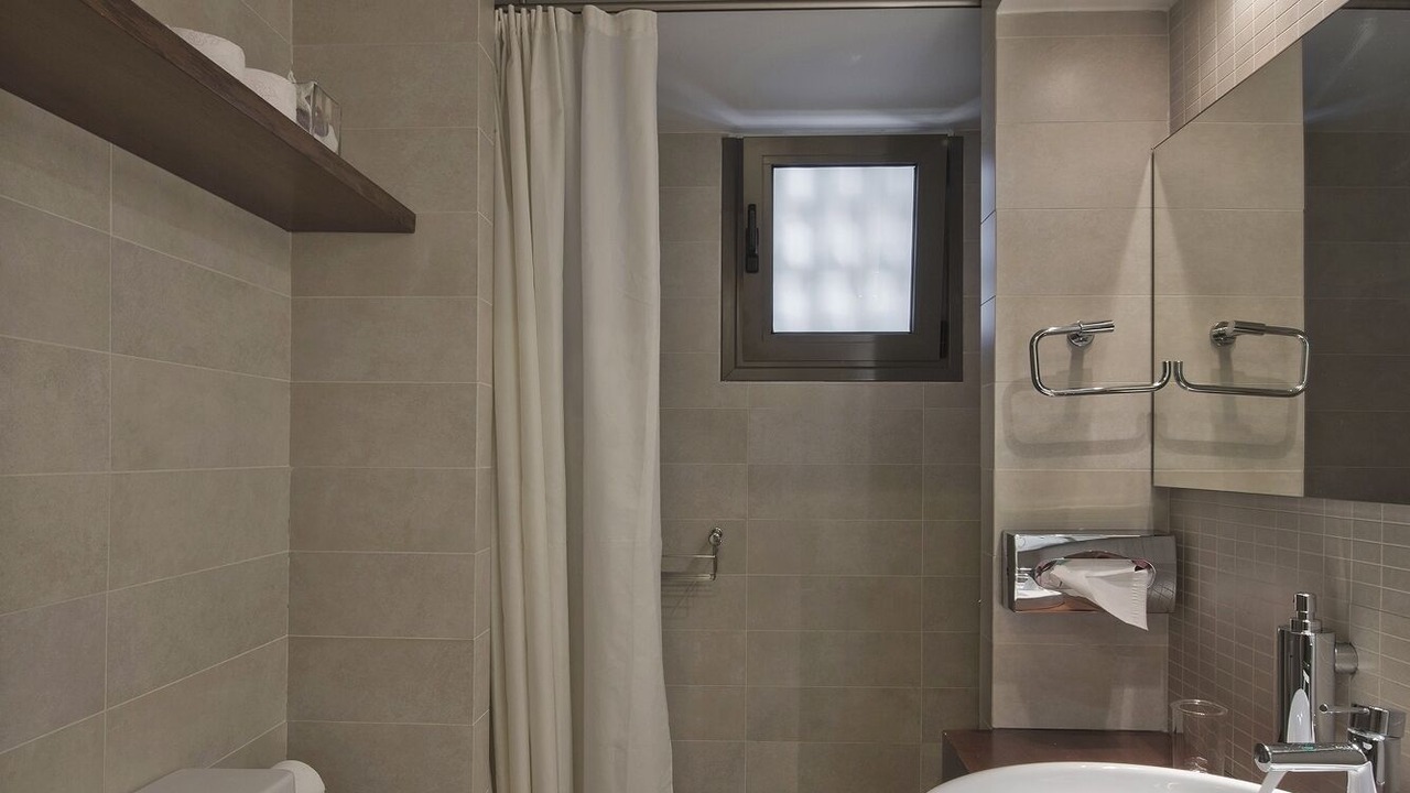 Photo of Bathroom in Vouliagmeni