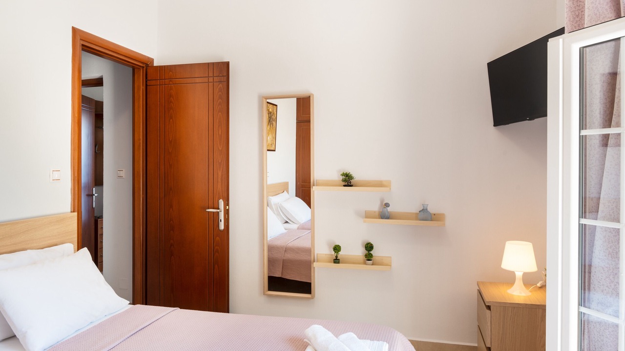 Photo of Bedroom in Leros