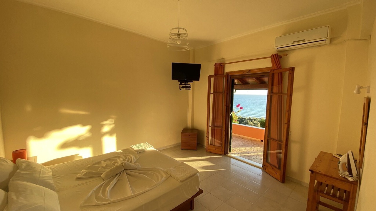 Photo of Bedroom in Sinarades