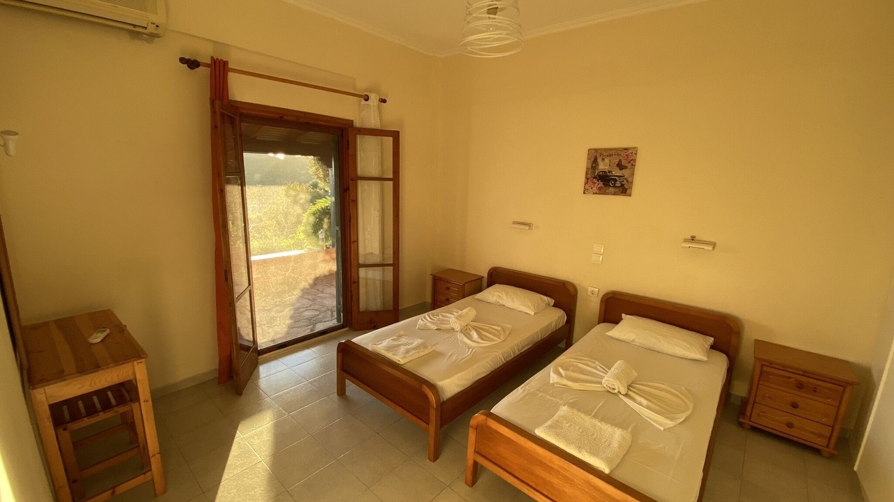Photo of Bedroom in Sinarades