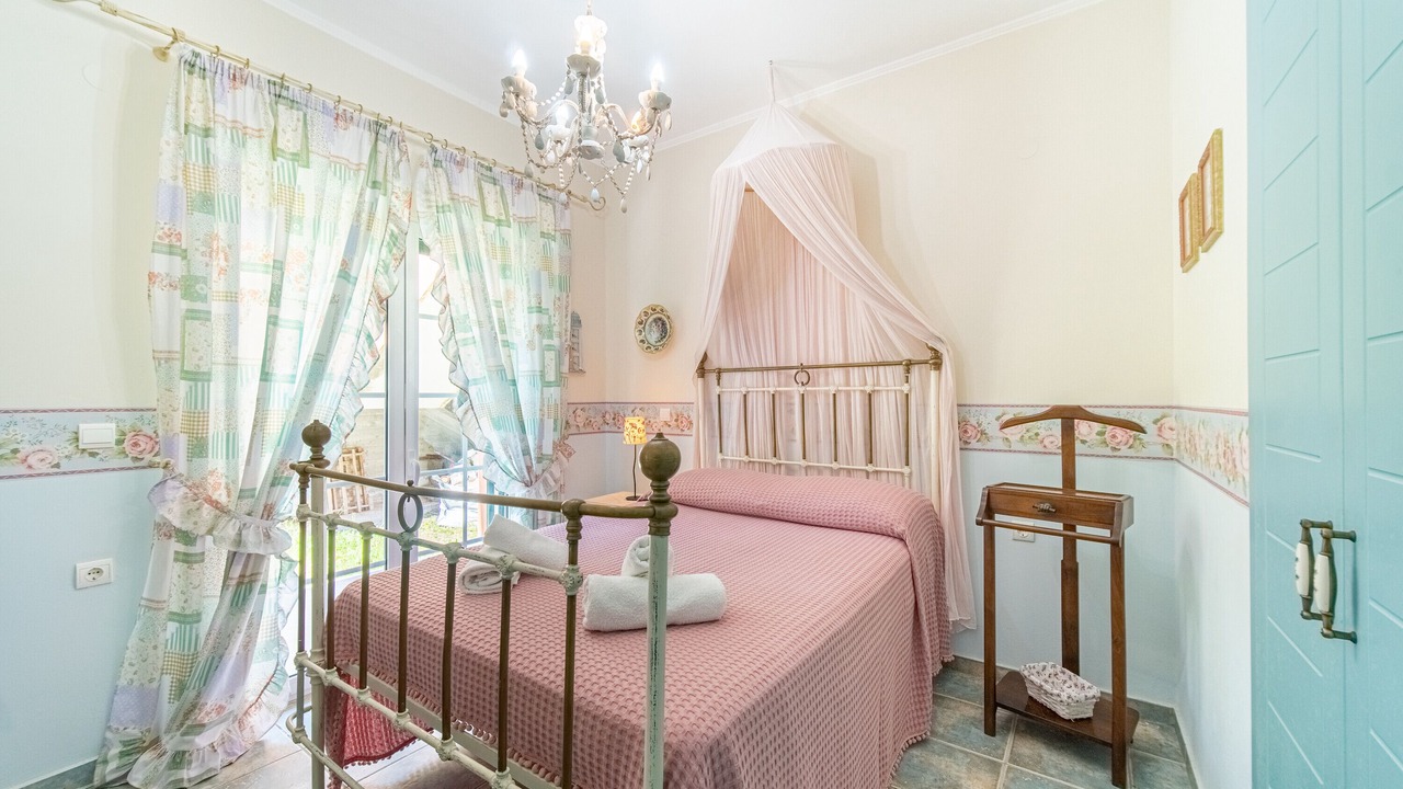 Photo of Bedroom in Kato Korakiana