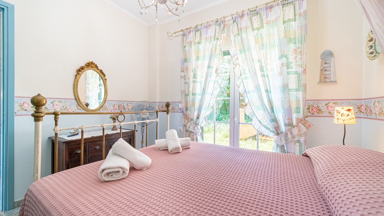 Photo of Bedroom in Kato Korakiana