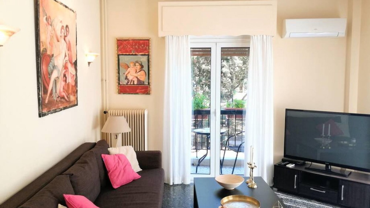 Photo of Livingroom in Petralona