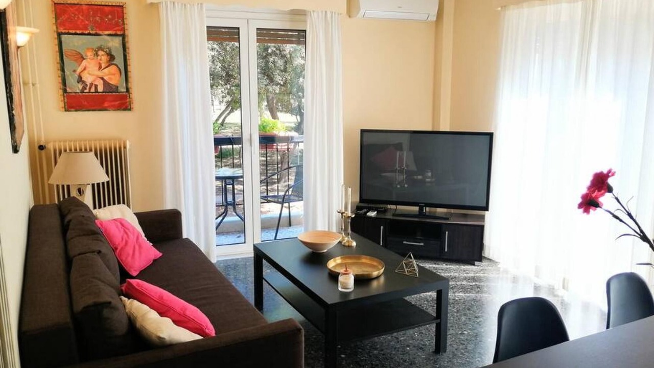 Photo of Livingroom in Petralona