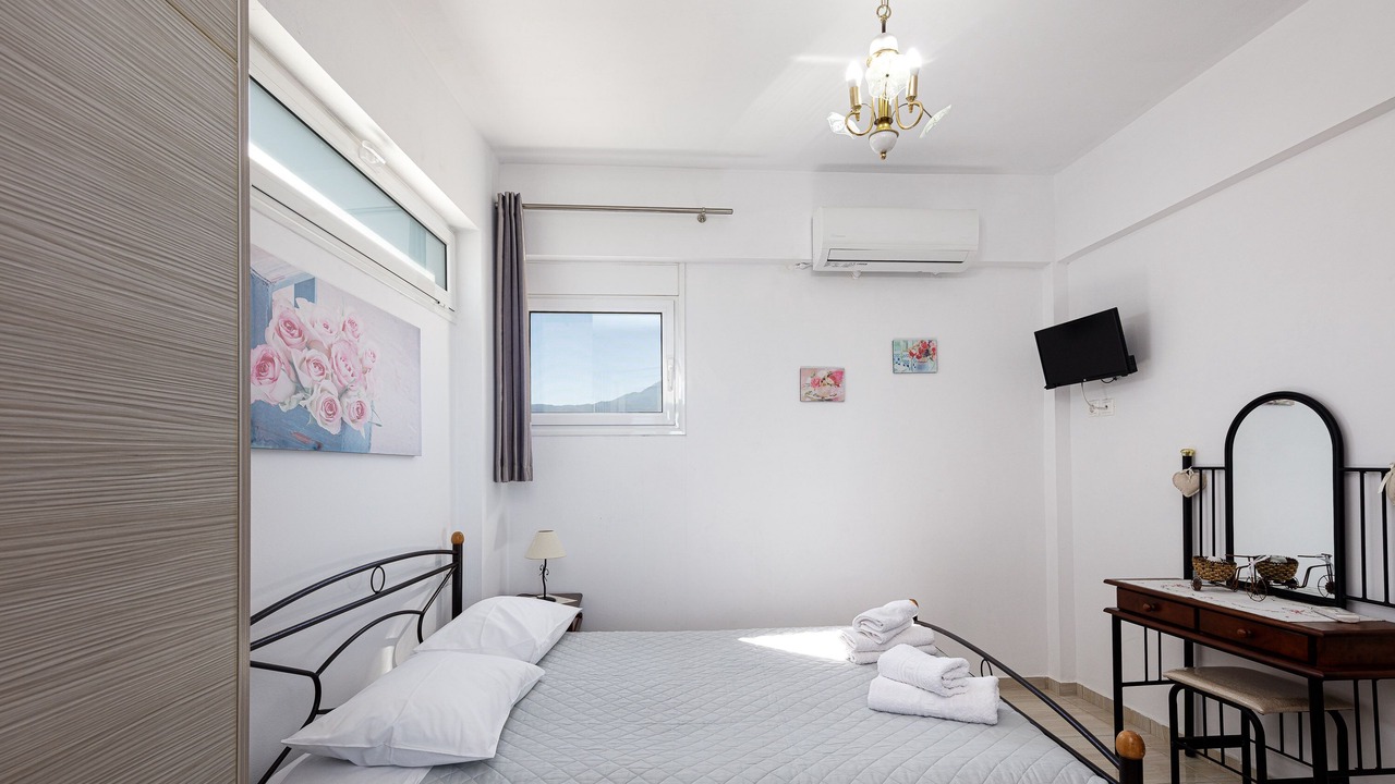 Photo of Bedroom in Filaki