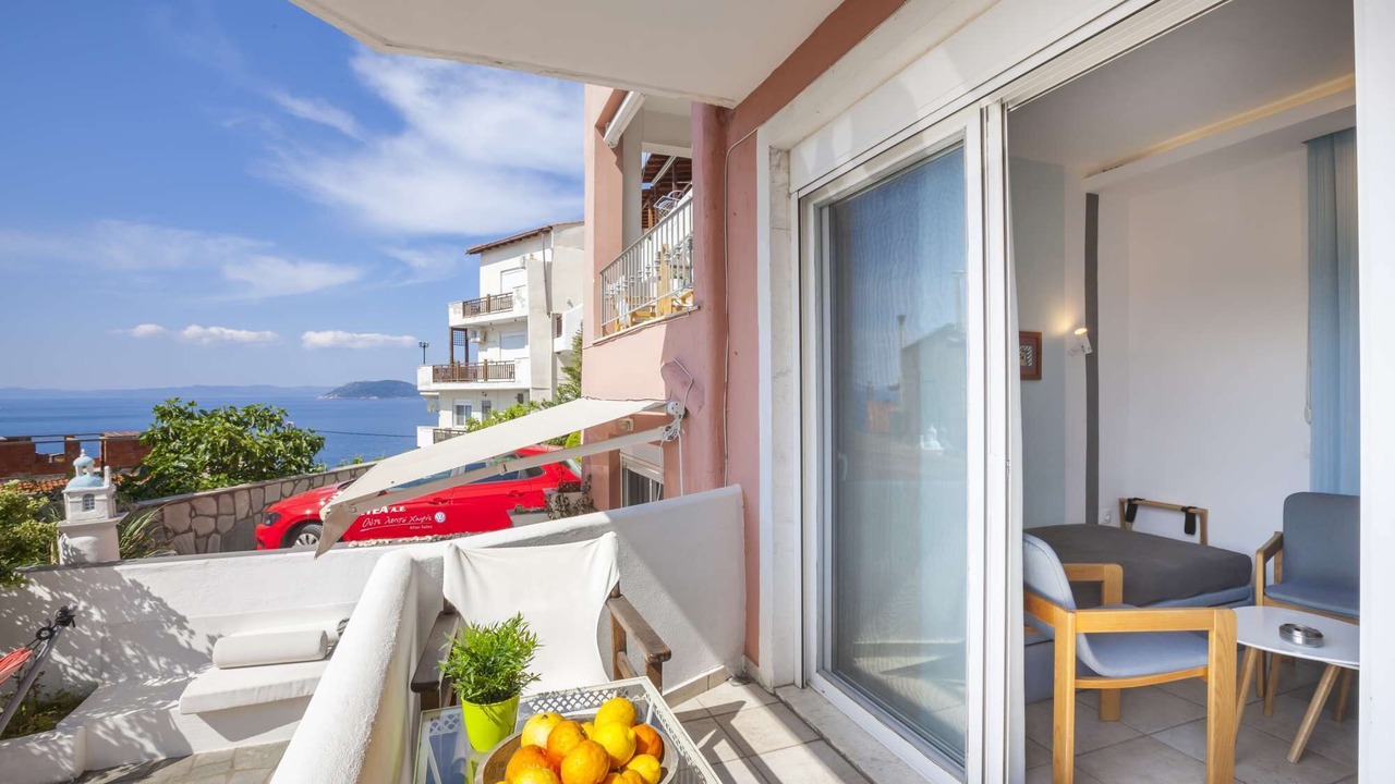 Photo of Patio Balcony in Neos Marmaras