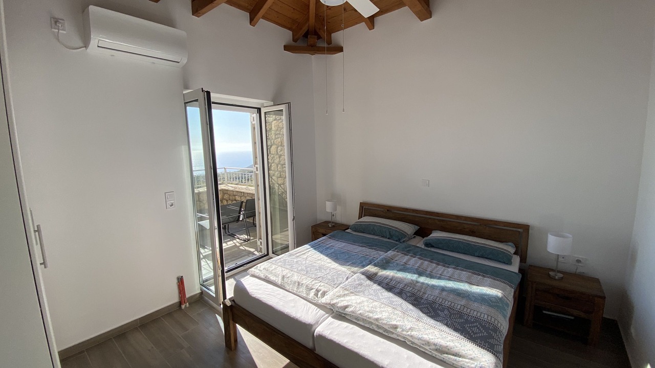 Photo of Bedroom in Lefktron