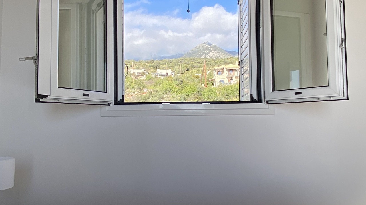 Photo of Bedroom in Lefktron