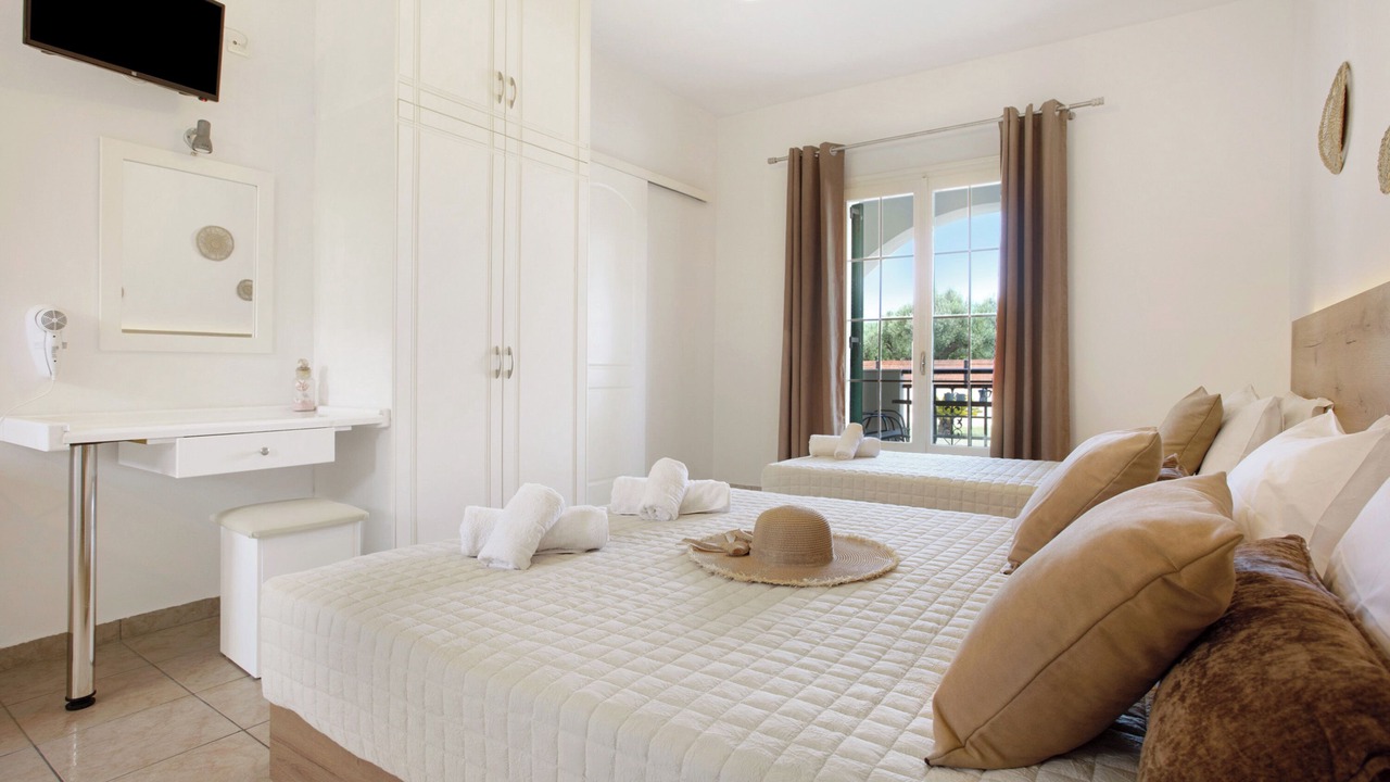 Photo of Bedroom in Alykes