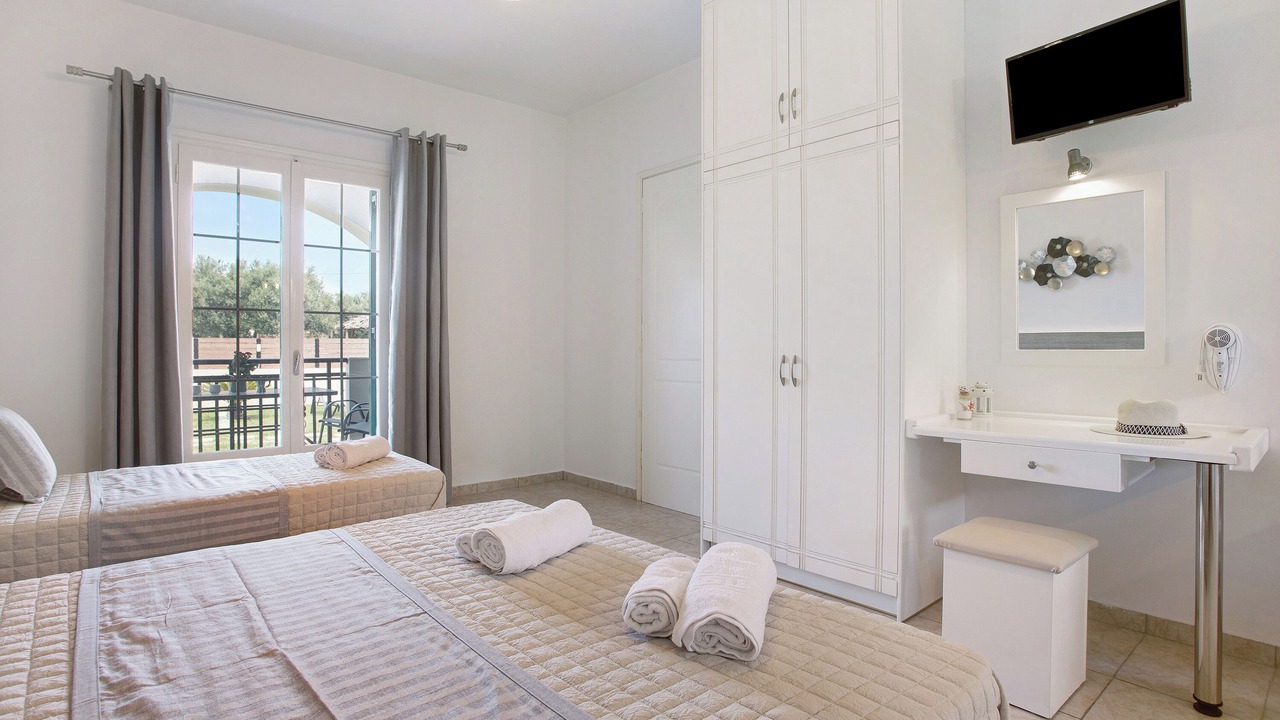 Photo of Bedroom in Alykes