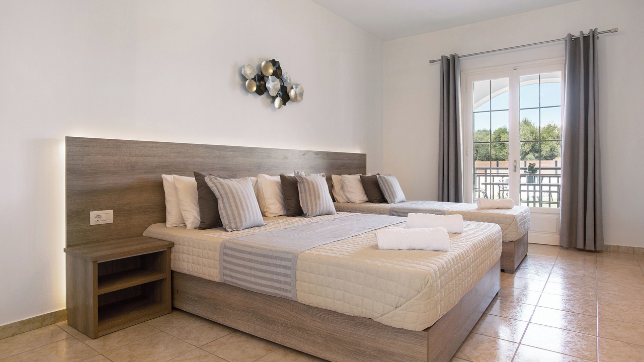 Photo of Bedroom in Alykes