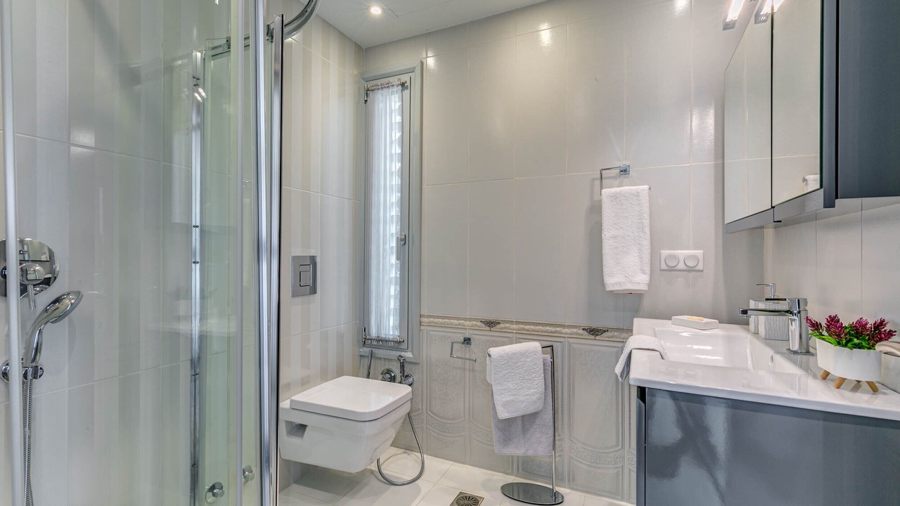Photo of Bathroom in Afra