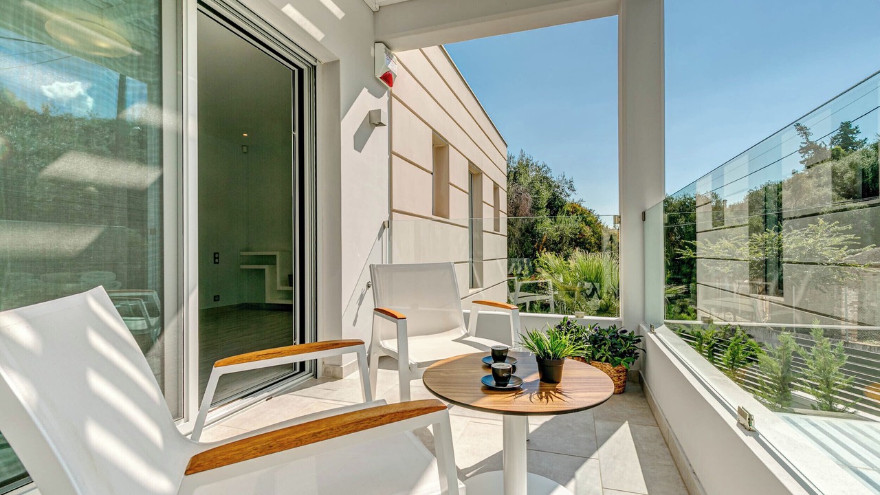 Photo of Patio Balcony in Afra