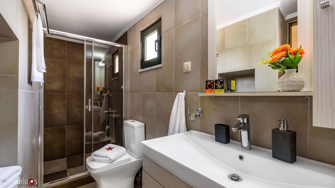 Photo of Bathroom in Potamidha