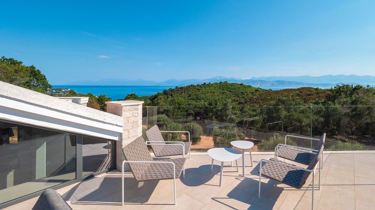 Photo of Patio Balcony in Petaleia