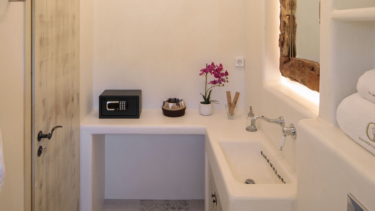 Photo of Bathroom in Naxos