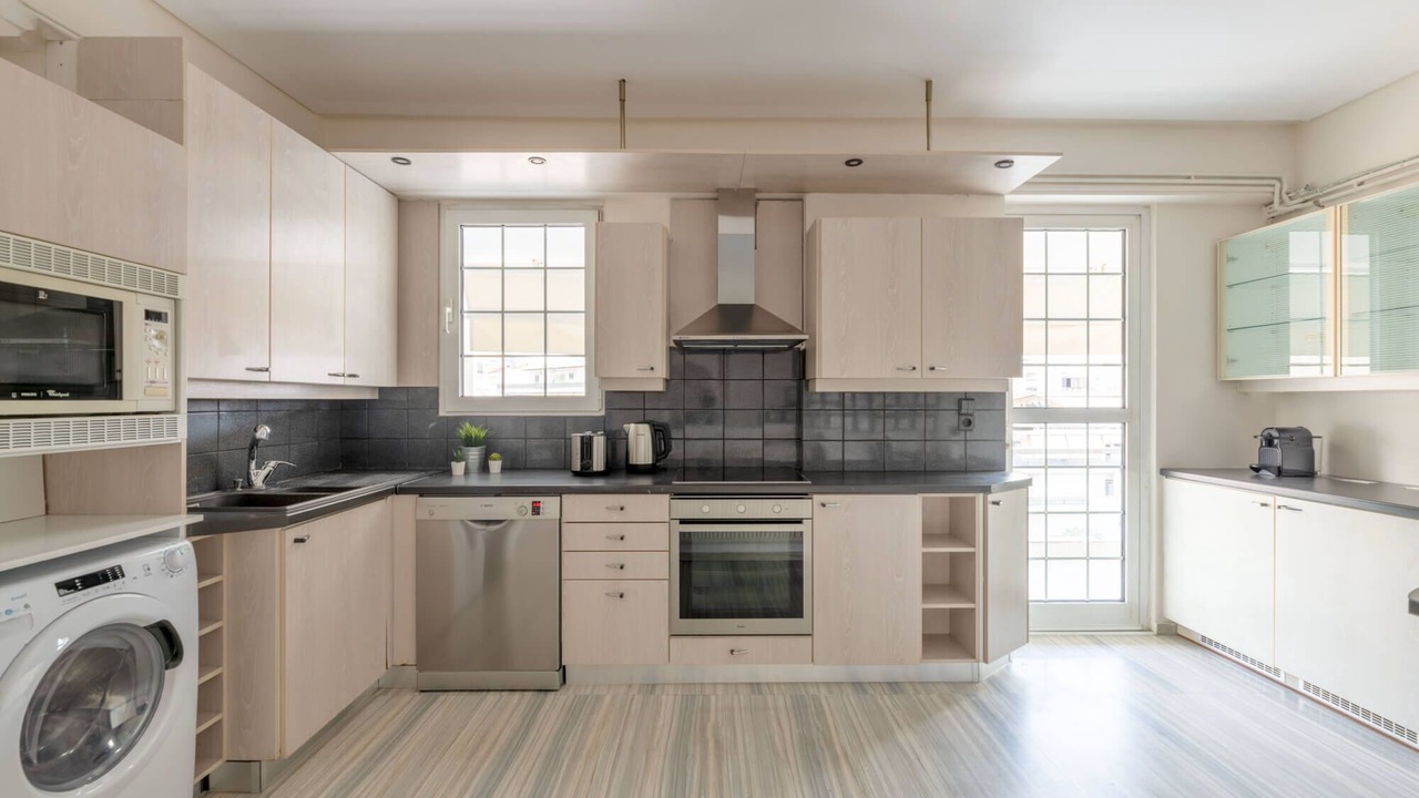Photo of Kitchen in Alimos