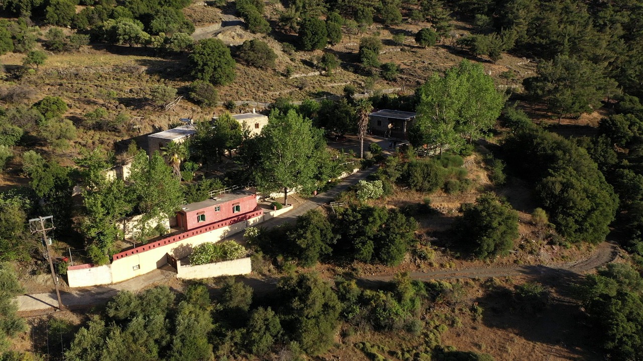 Photo of Outdoor in Kato Simi