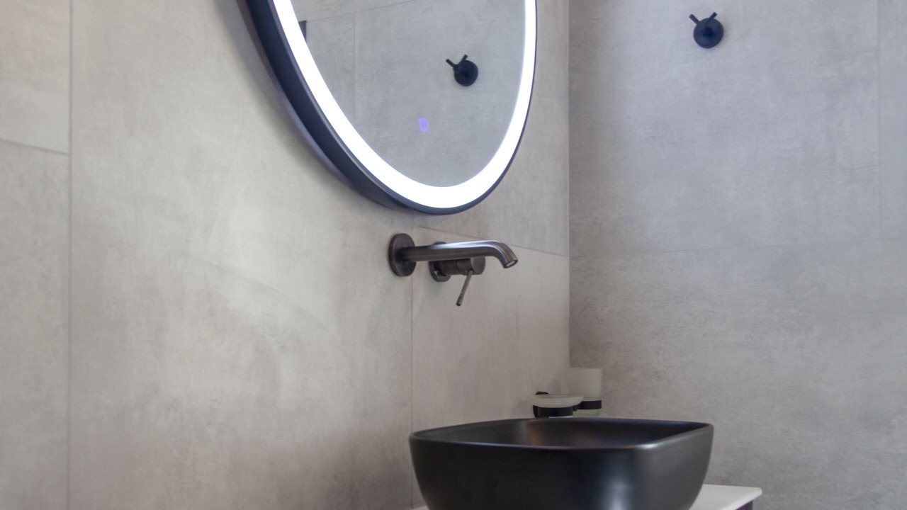 Photo of Bathroom in Perigiali