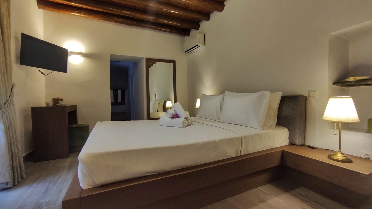 Photo of Bedroom in Vourkoti