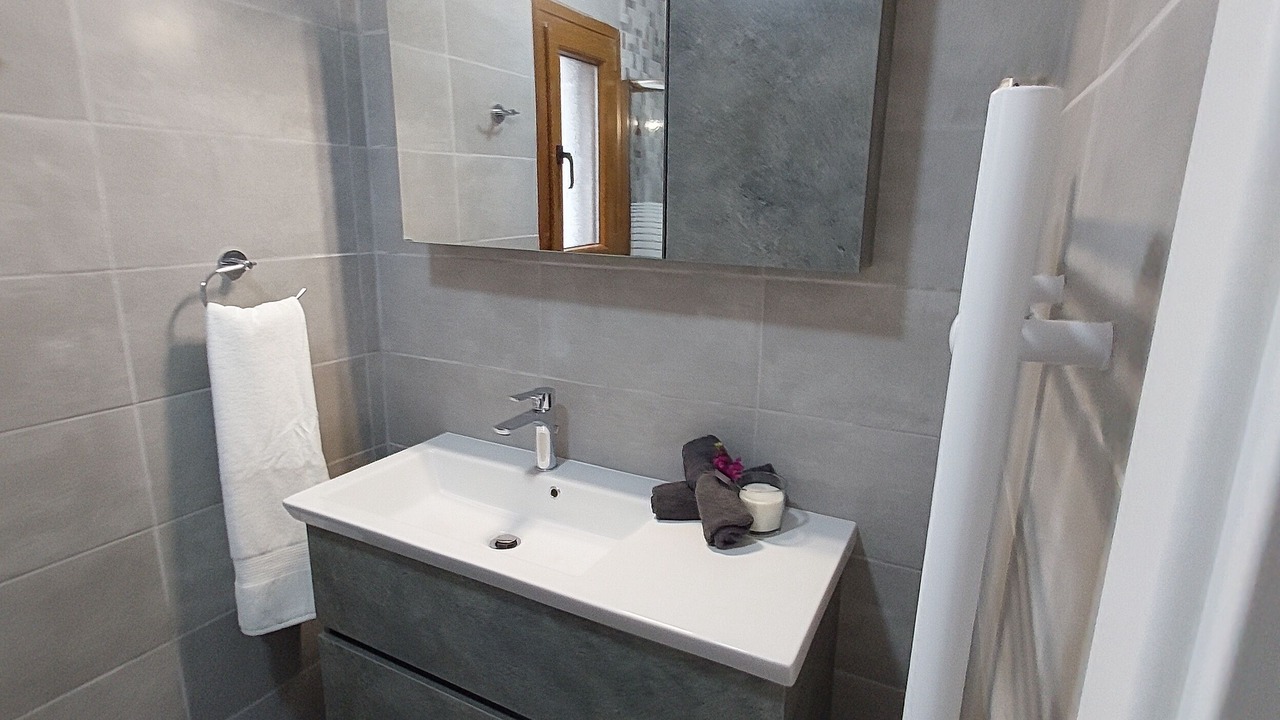 Photo of Bathroom in Vourkoti