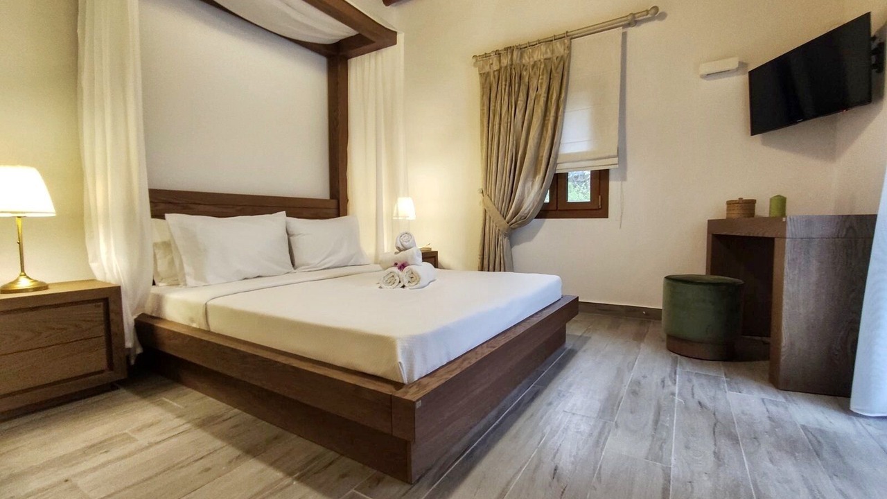 Photo of Bedroom in Vourkoti