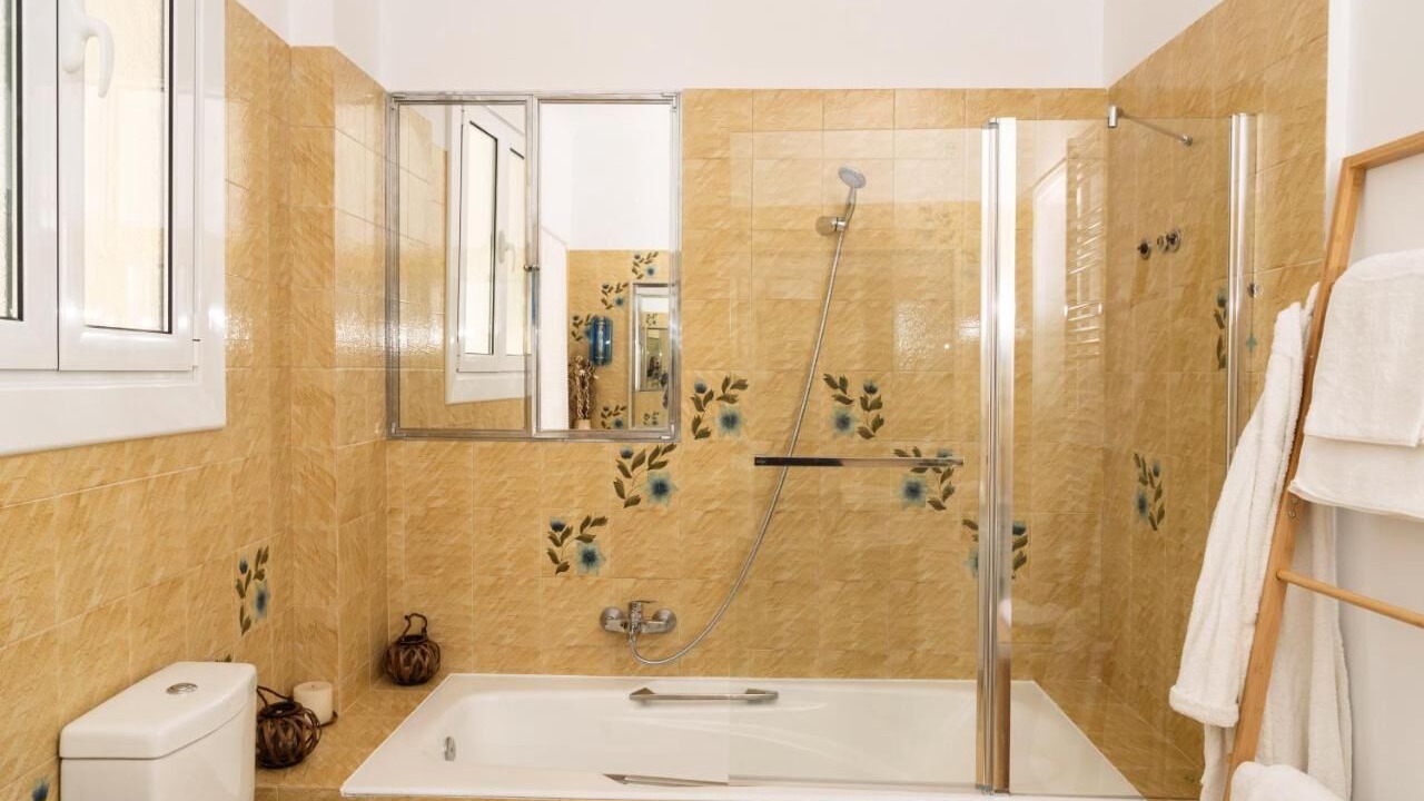 Photo of Bathroom in Thissio