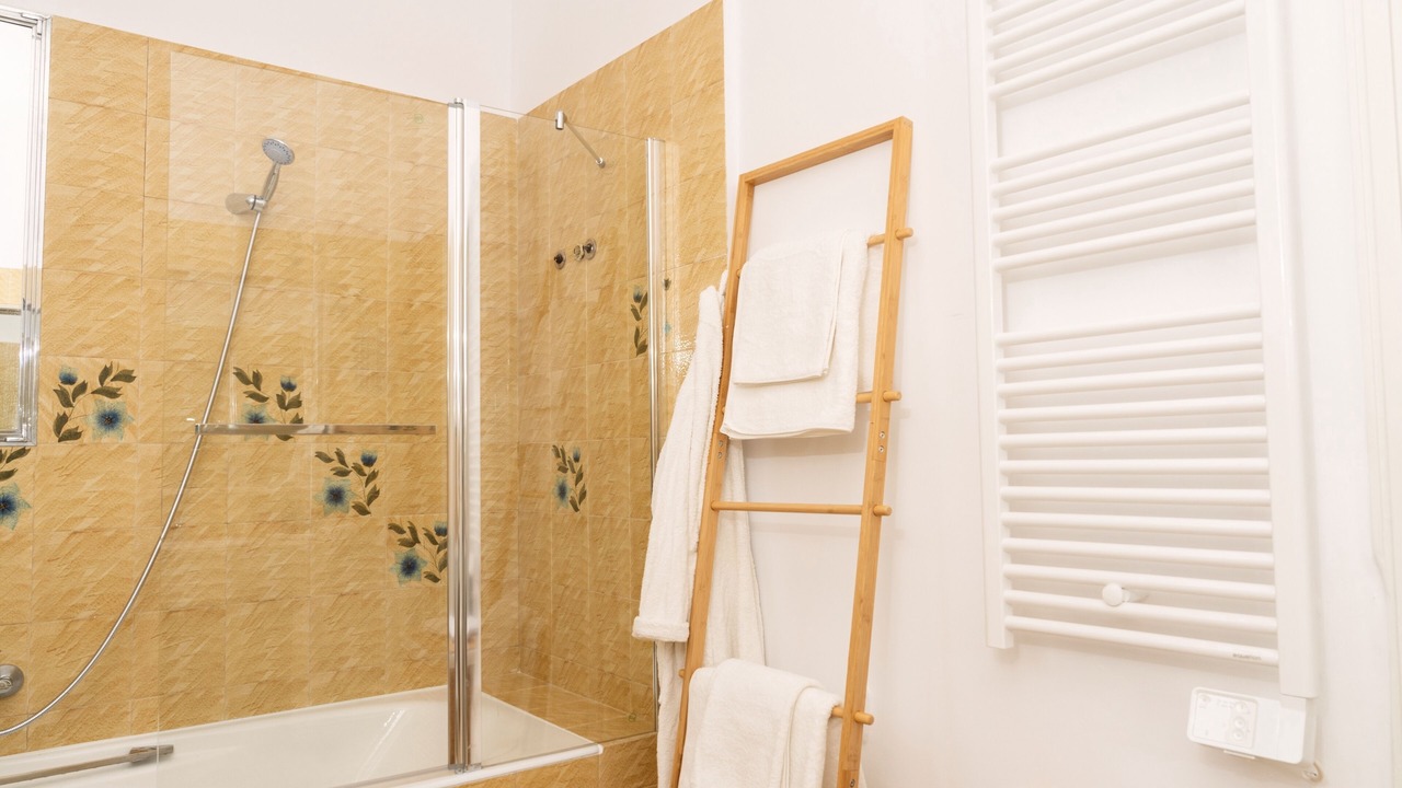 Photo of Bathroom in Thissio