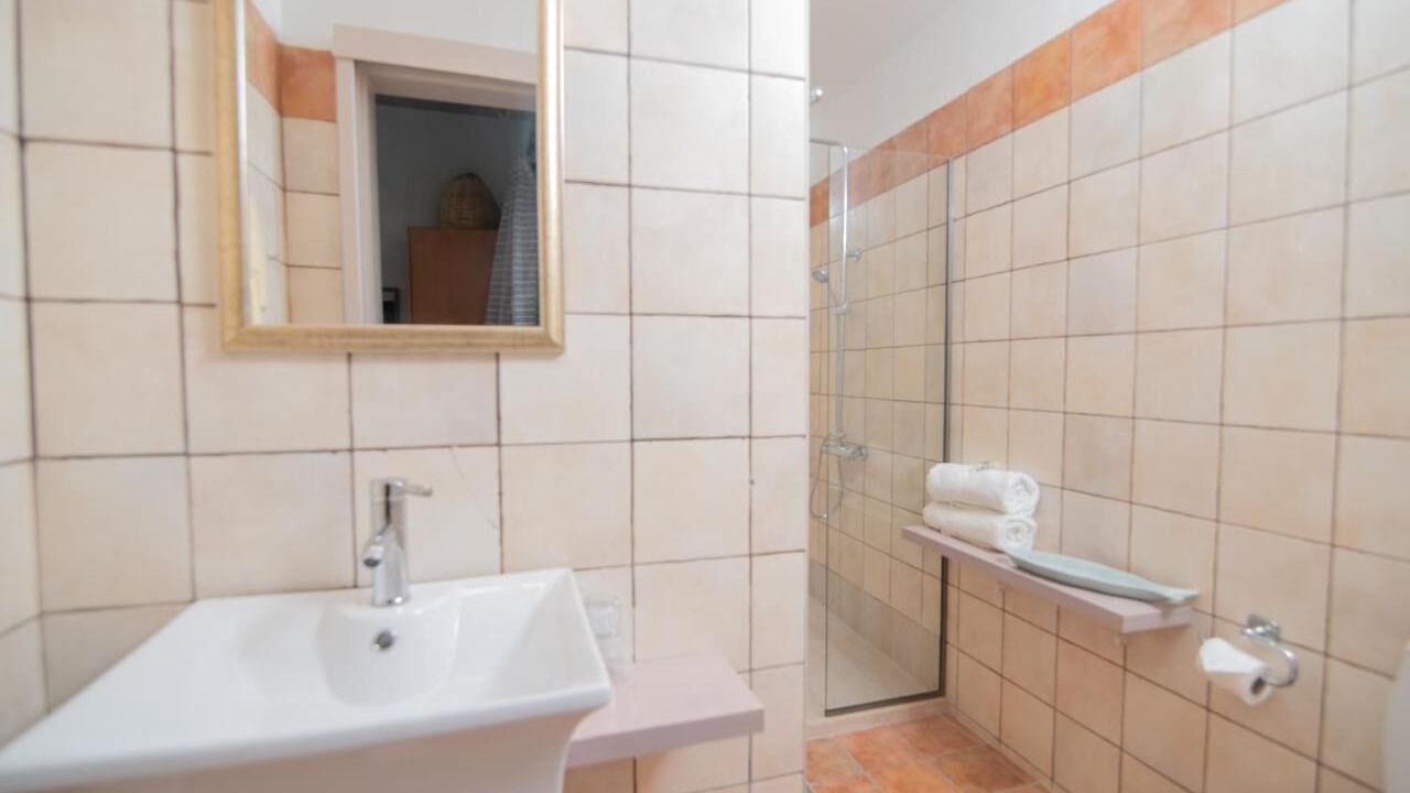 Photo of Bathroom in Matala