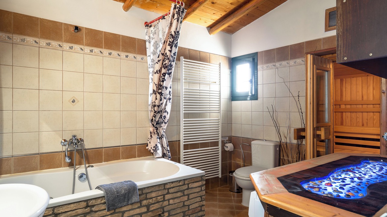 Photo of Bathroom in Ratzakli