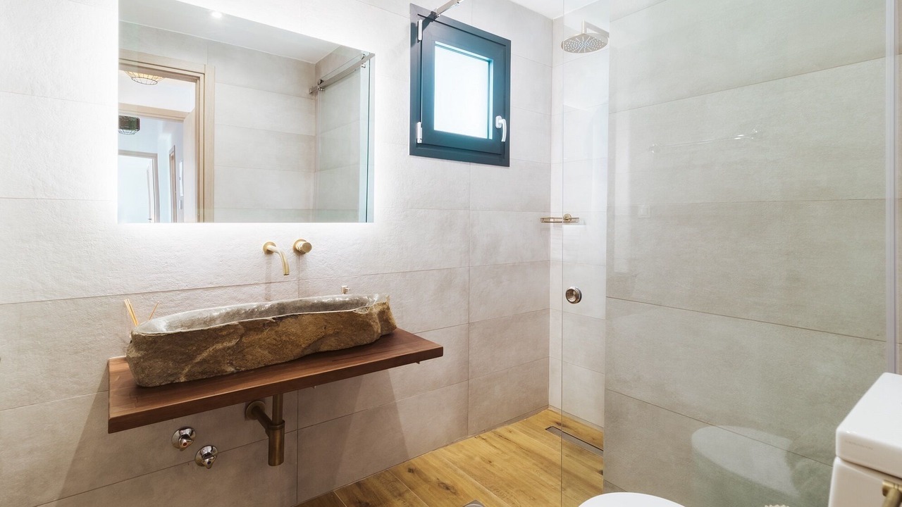Photo of Bathroom in Pirgi