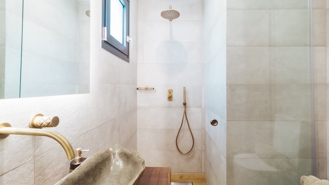 Photo of Bathroom in Pirgi