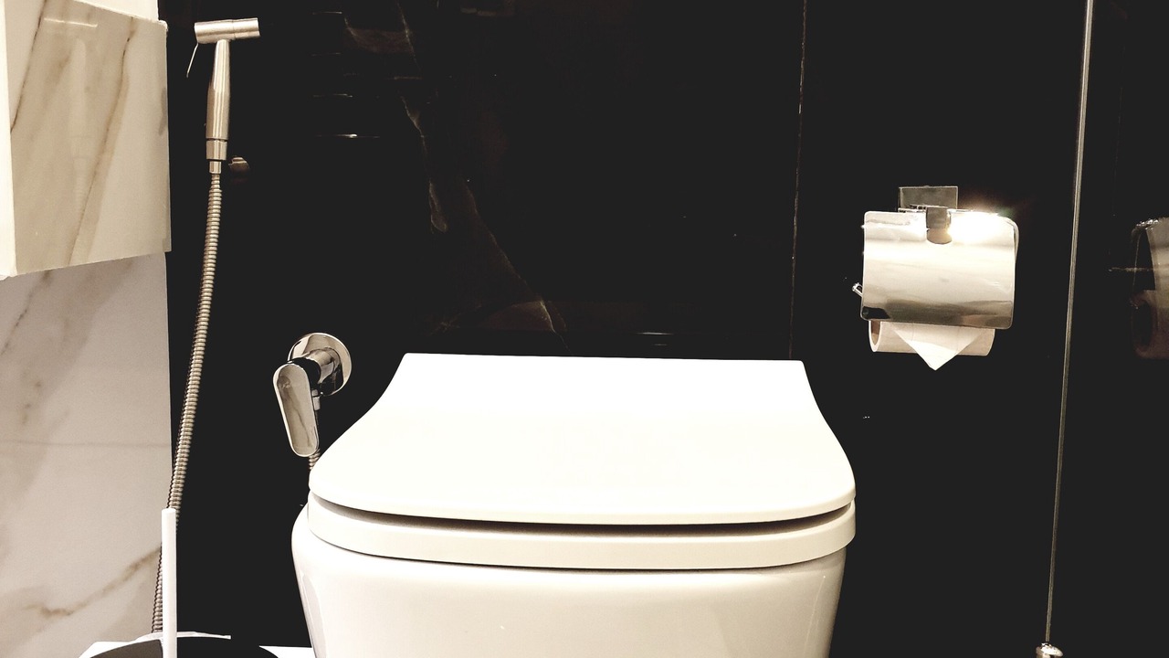 Photo of Bathroom in Alimos