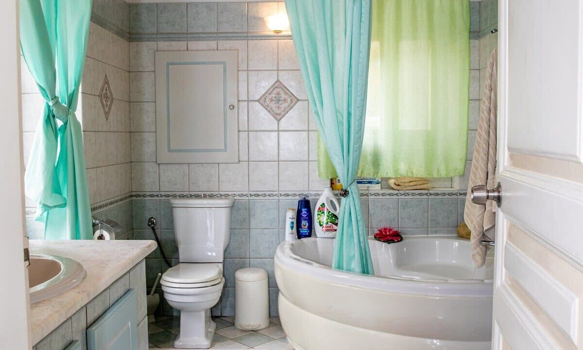 Photo of Bathroom in Leros
