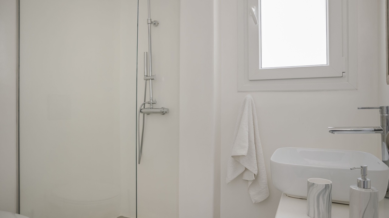 Photo of Bathroom in Faros Armenistis