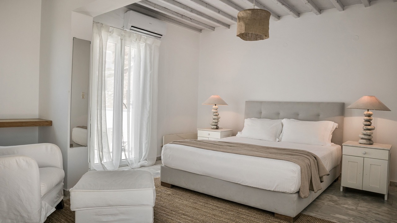 Photo of Bedroom in Faros Armenistis
