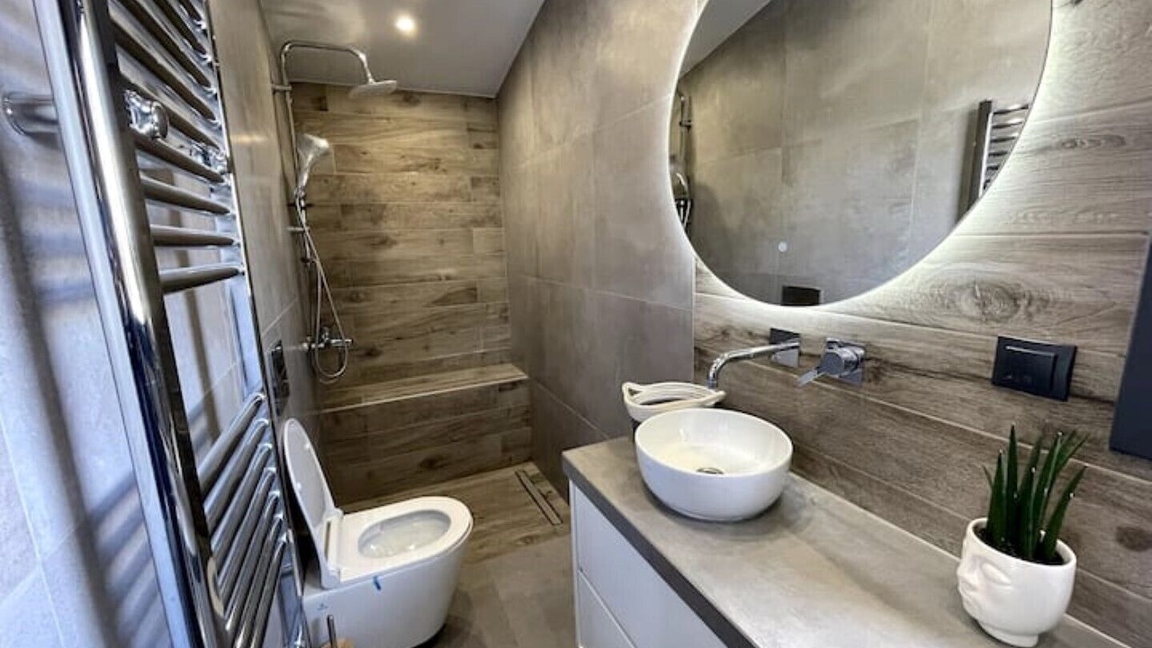 Photo of Bathroom in Katerini
