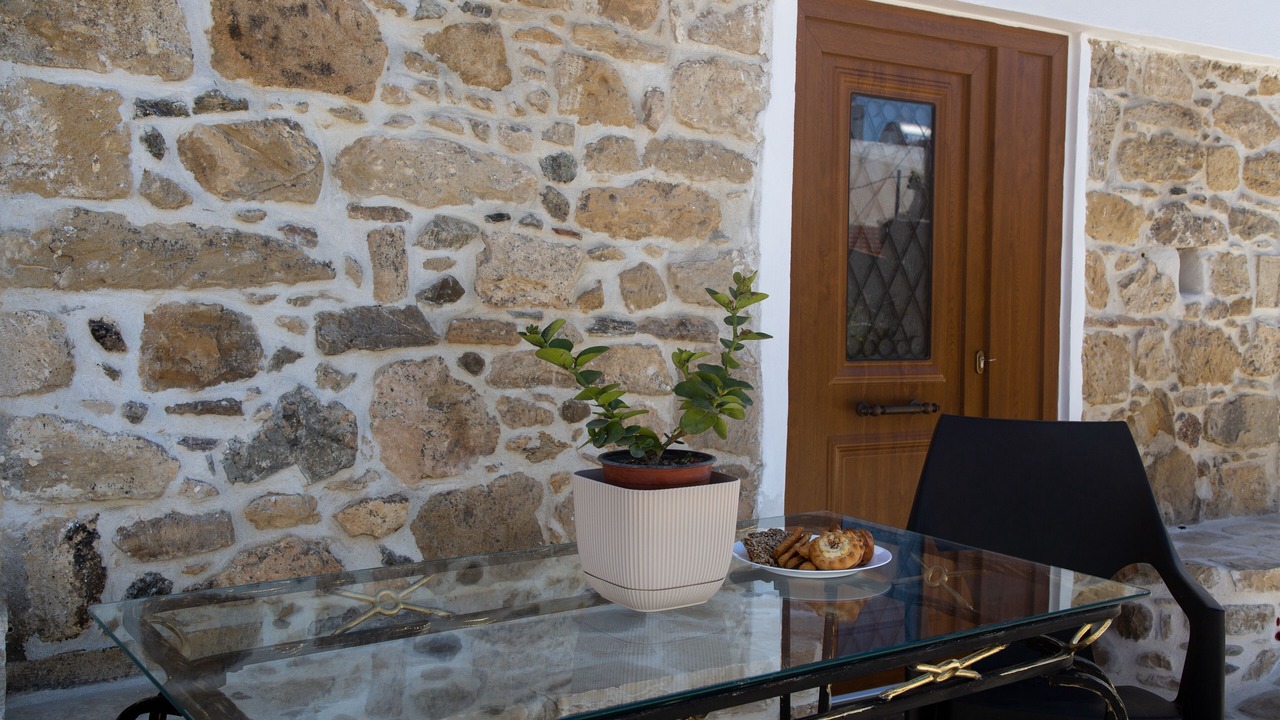 Photo of Outdoor in Petrokefalion