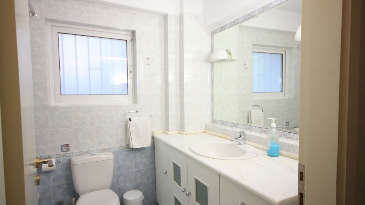 Photo of Bathroom in Marousi