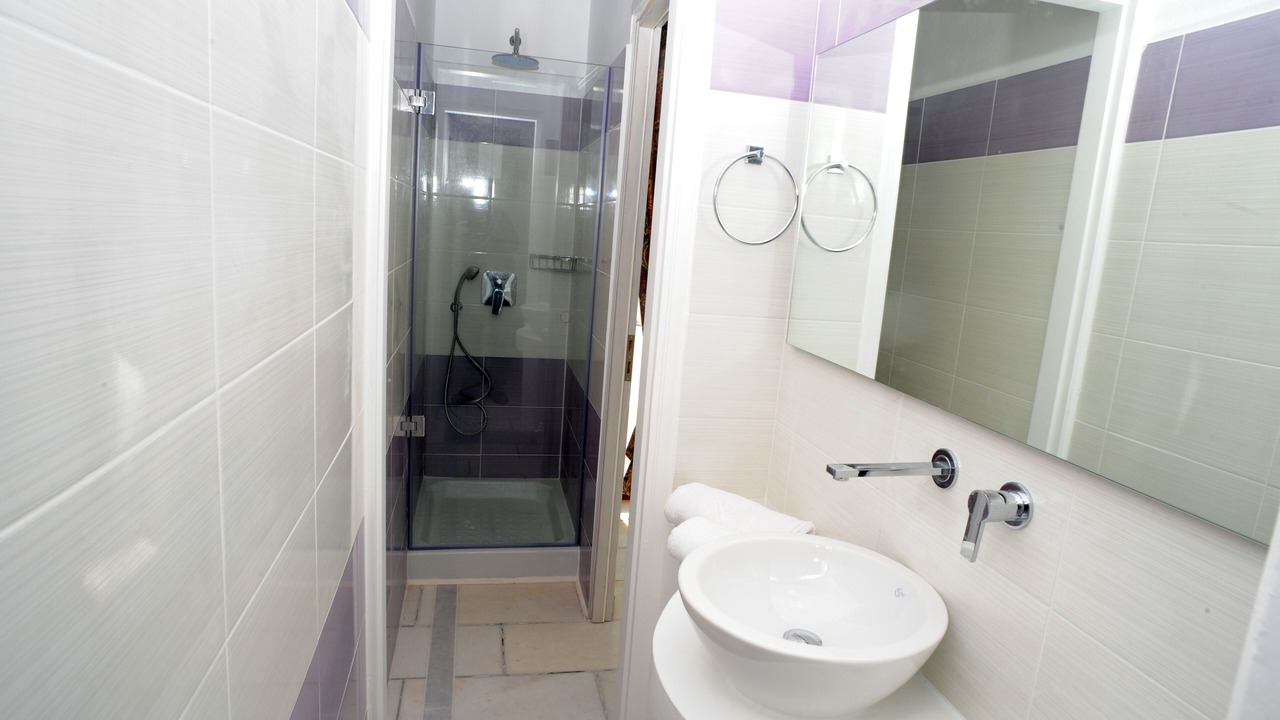 Photo of Bathroom in Plaka