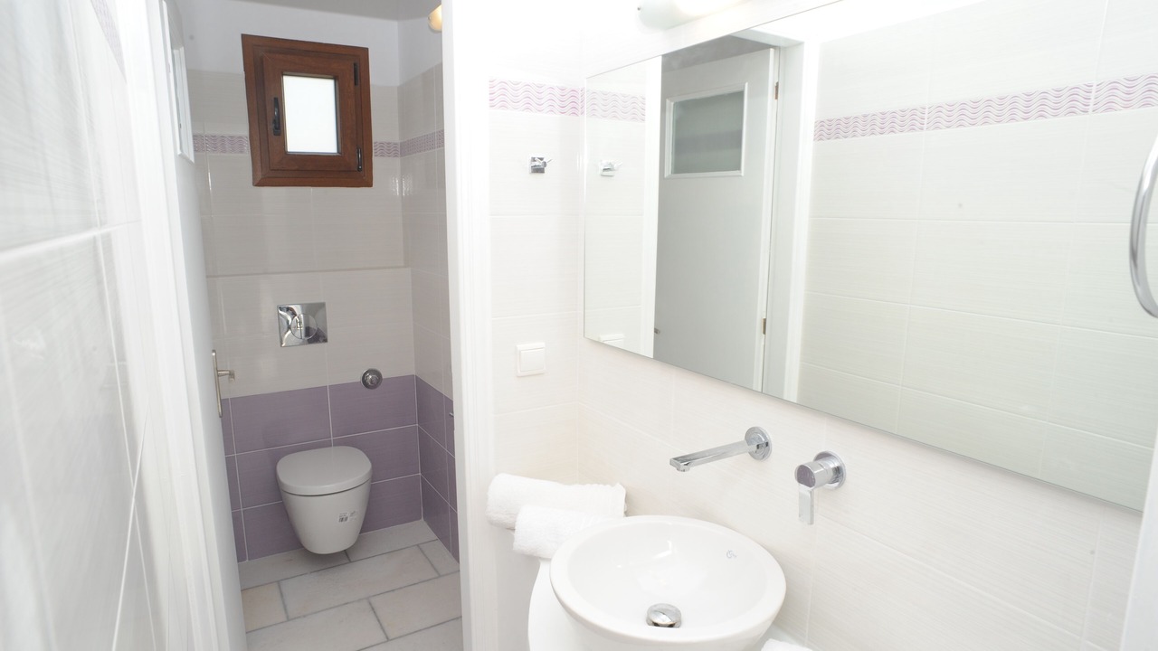 Photo of Bathroom in Plaka